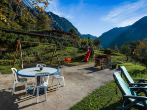 Beautiful chalet with Swimming Pool in Lombardy Marone
